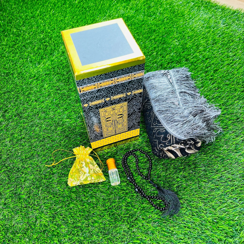 Kaaba Boxed Salah Mat With Attar Tasbeeh