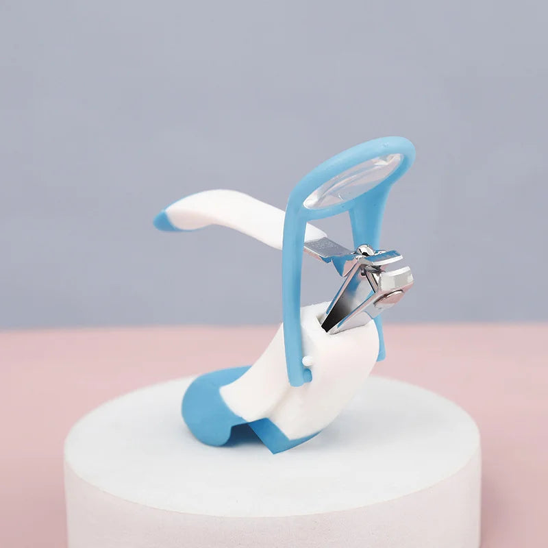 Baby Nail Cutter With Magnifying Glass
